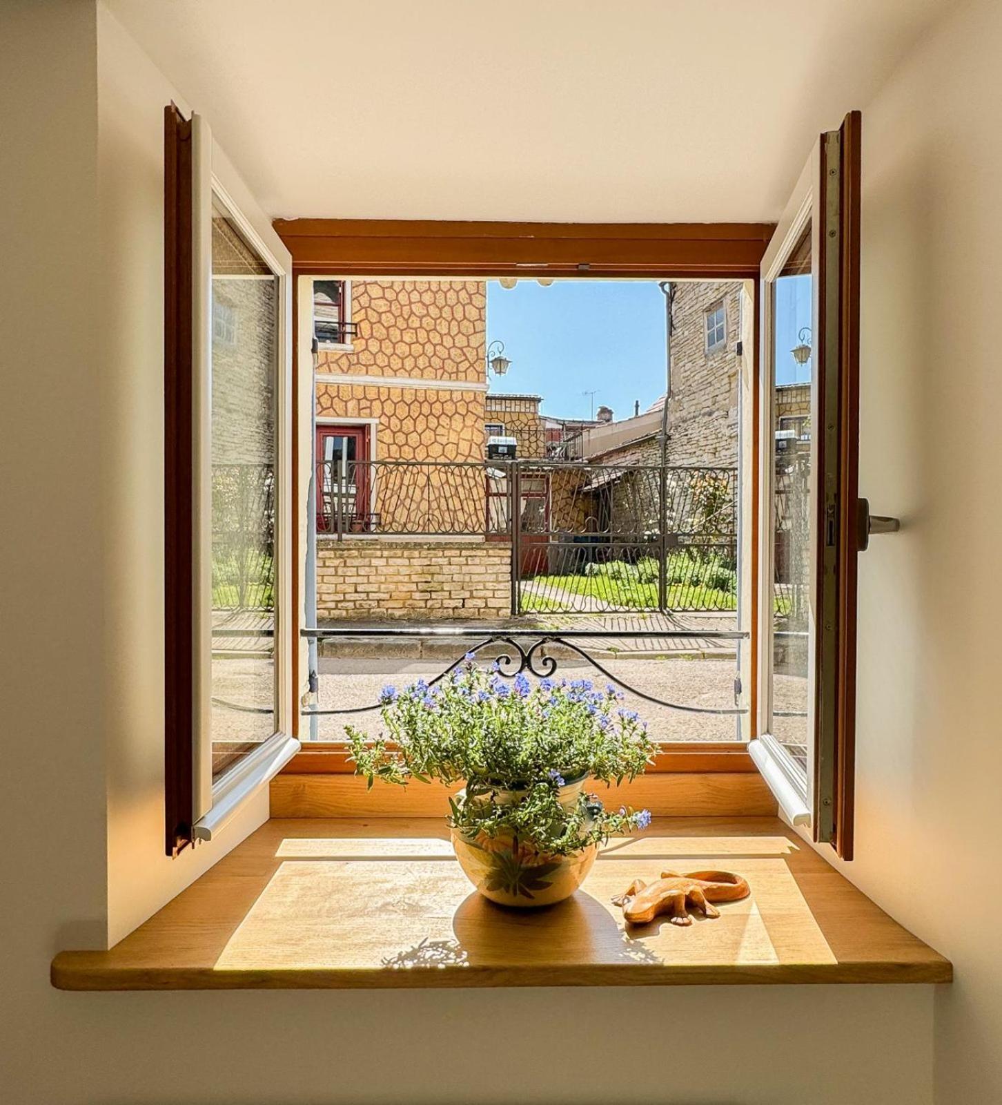 La Petite Maison Noyers-sur-Serein Ngoại thất bức ảnh